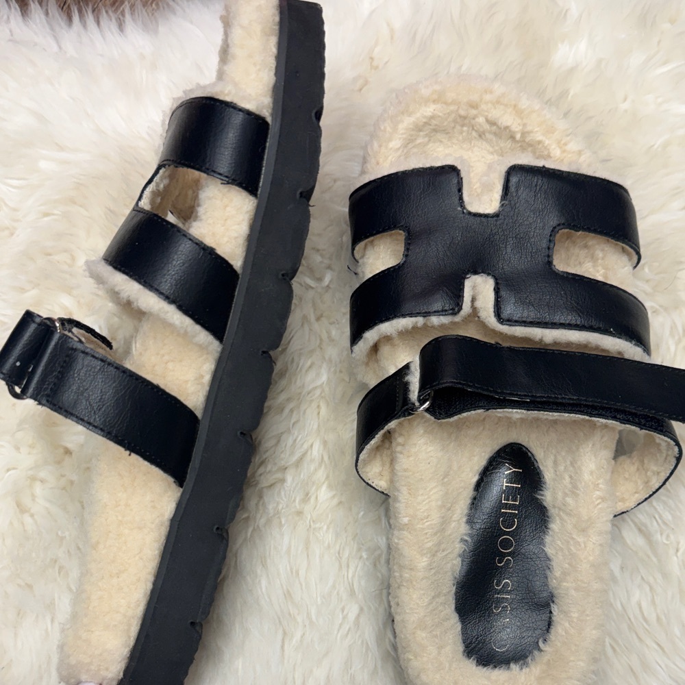 Oasis Society Black & Cream Faux-Shearling Slide Mule sandals size 9
